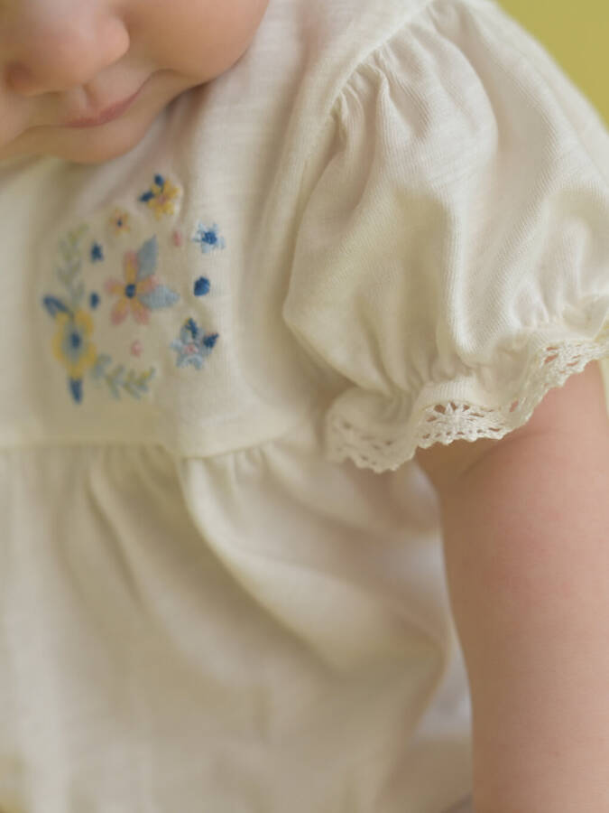 Baby Girl Blouse and Shorts 2-Piece Set with Bicycle Collar Embroidery - 26