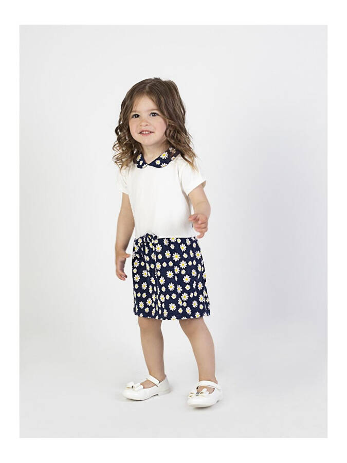 Baby Girl Dress with Daisy Pattern Collar - 2
