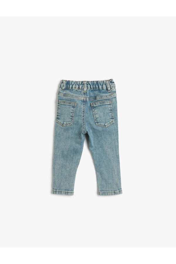 Baby girl jeans with pockets and elastic waistband. - 2