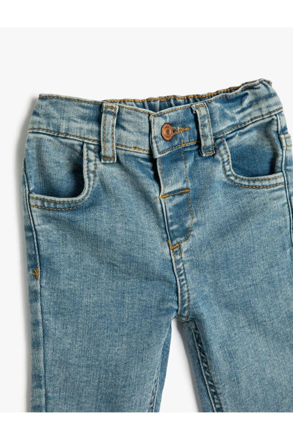 Baby girl jeans with pockets and elastic waistband. - 3