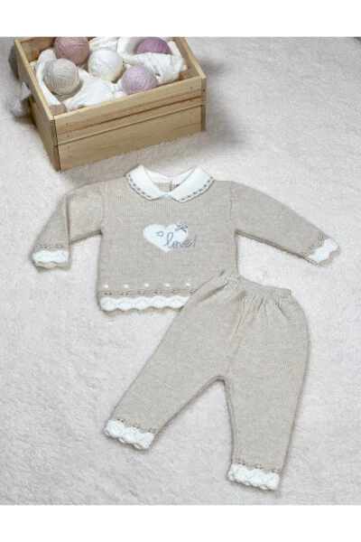 Baby Girl Knit Set with Heart Love Embroidery, Elastic Waist Top, and Patterned Bottom - E&S EMİN'S (1)