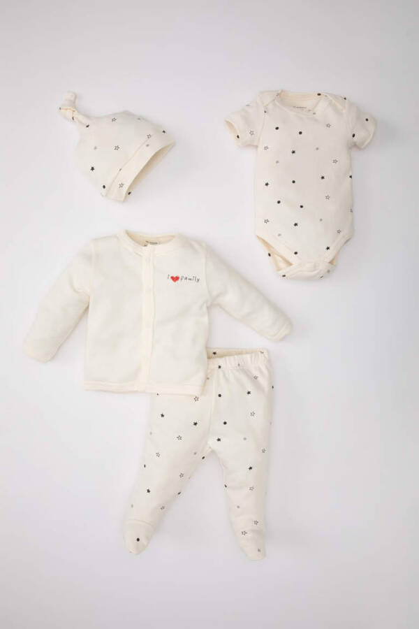 Baby Girl Star Pattern 4-Piece Hospital Discharge Set Red White - 1