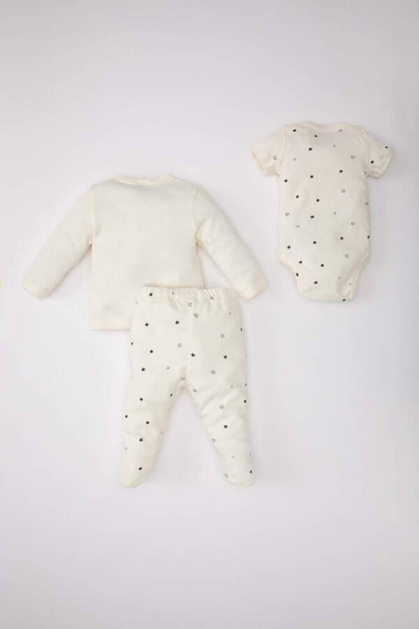 Baby Girl Star Pattern 4-Piece Hospital Discharge Set Red White - 8