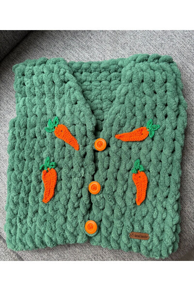 Baby-Kid Puffy Vest with Carrot Motif - 8