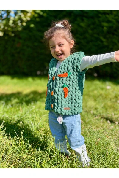 Baby-Kid Puffy Vest with Carrot Motif - 3