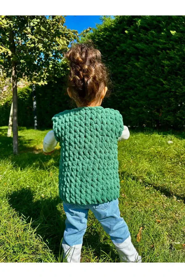 Baby-Kid Puffy Vest with Carrot Motif - 6