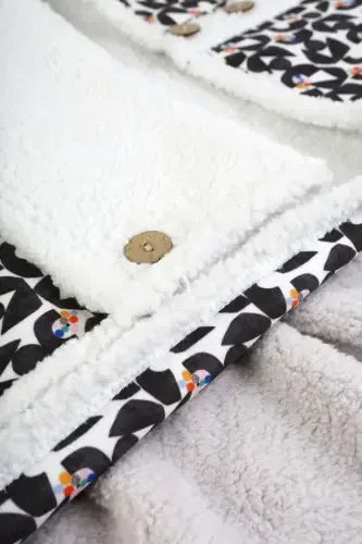 Baby Outer Swaddle Sleeping Bag Fluffy Blanket Bb-502-Multi Color - 4