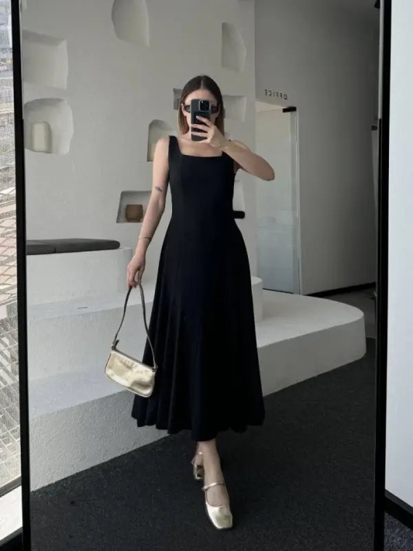 Backless Sleeveless Maxi Dress - Black - 4