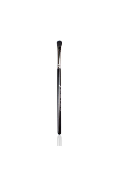 Backstage Angled Eyeshadow Brush 310 - 3