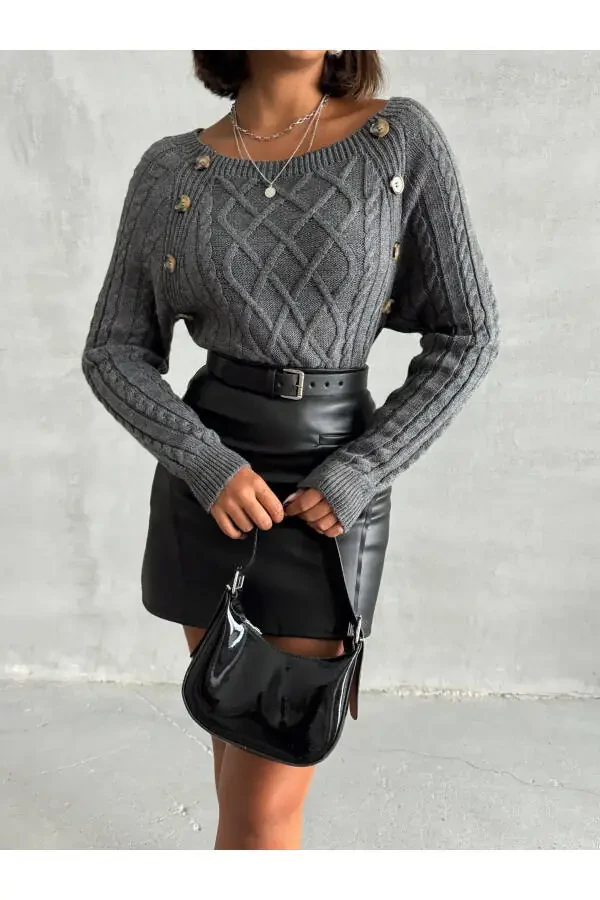 Baklava Pattern Buttoned Boat Neck Sweater - 2