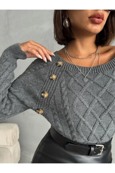 Baklava Pattern Buttoned Boat Neck Sweater - 4