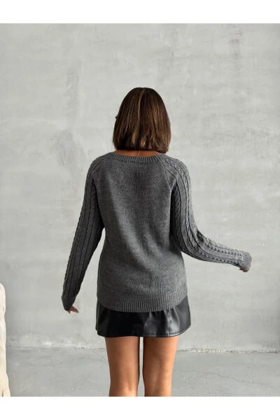 Baklava Pattern Buttoned Boat Neck Sweater - 8