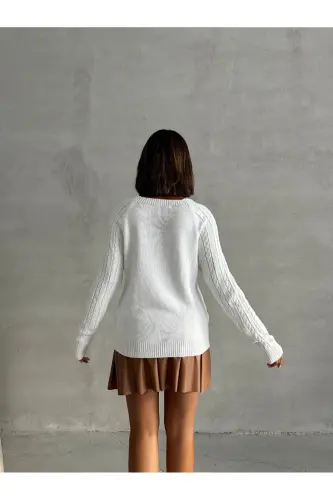 Baklava Patterned Buttoned Boat Neck Sweater-Ecru - 8