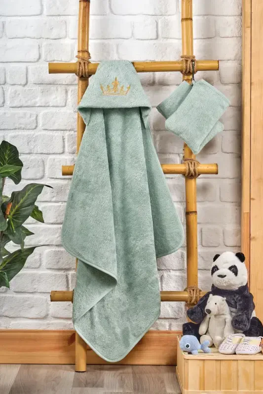 Bamboo Crown Embroidered Baby Towel Swaddle and Pouch Set in Special Box - Baby Blue - 2