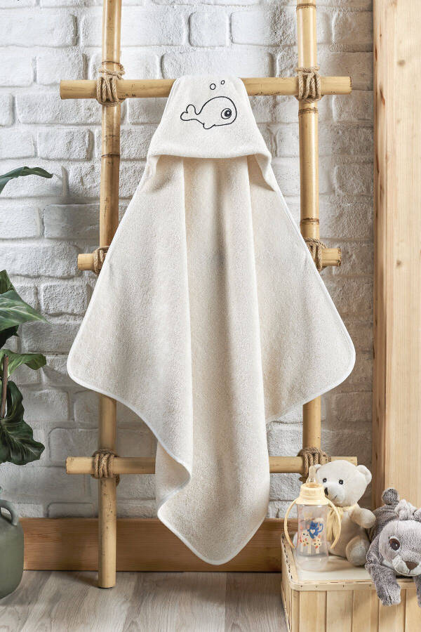 Bamboo Fish Embroidered Baby Towel Swaddle And Bag Set - 10