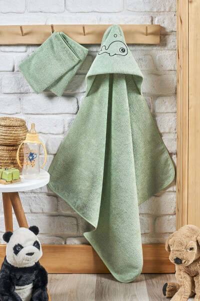 Bamboo Fish Embroidered Baby Towel Swaddle And Bag Set - 7