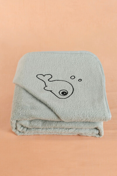 Bamboo Fish Embroidered Baby Towel Swaddle And Washcloth Set - 5