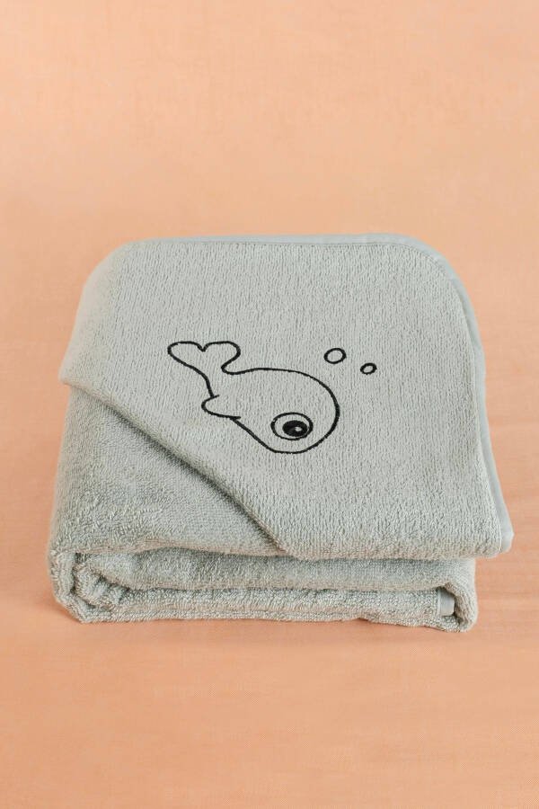 Bamboo Fish Embroidered Baby Towel Swaddle And Washcloth Set - 5