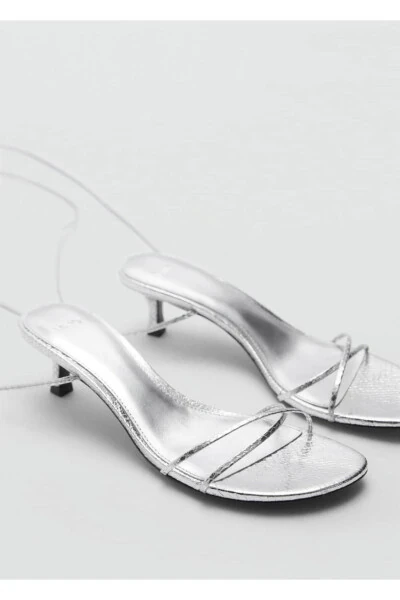 Bantlı topuklu sandalet - MANGO