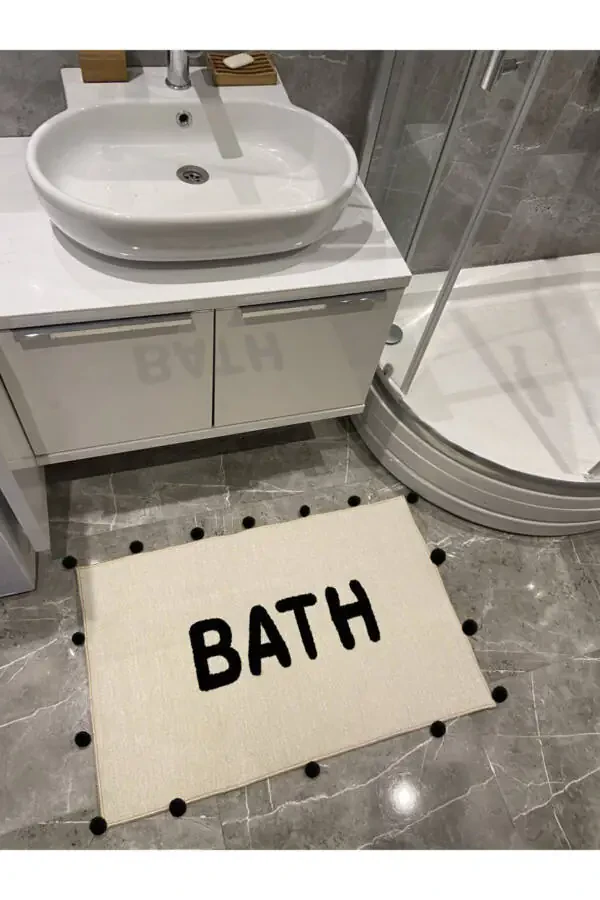 Bath Siyah Ponpon Detaylı Yazılı Banyo Paspası 90×57 - 3
