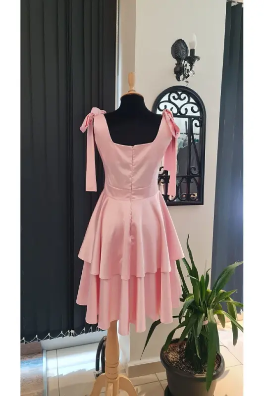 Barbie Pembe Saten Kumaştan Mini Boy Kare Yaka Doğum Günü Mezuniyet Elbisesi - PEMBE - 5