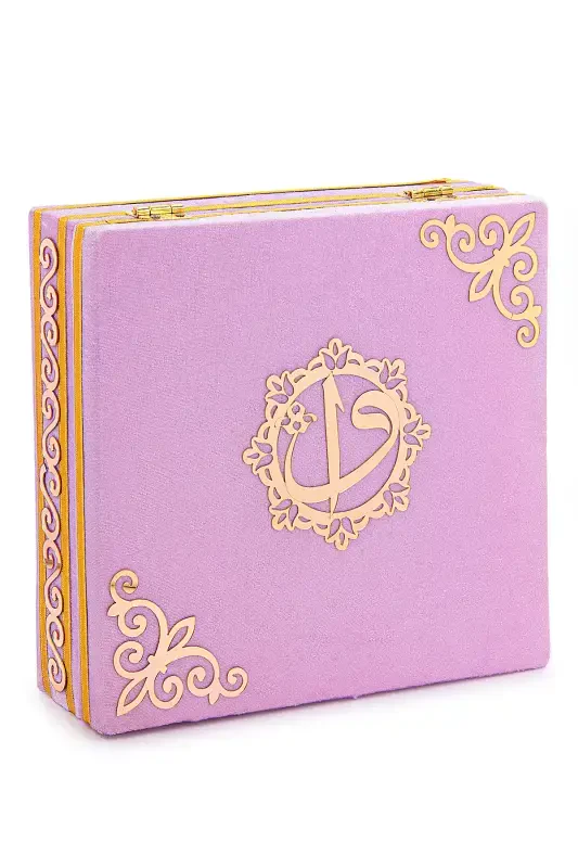 Бархатный Коран в футляре подарочный набор на День матери с шалью, четками, эссенцией, электронным зикром и молитвенным ковриком розовый - 6