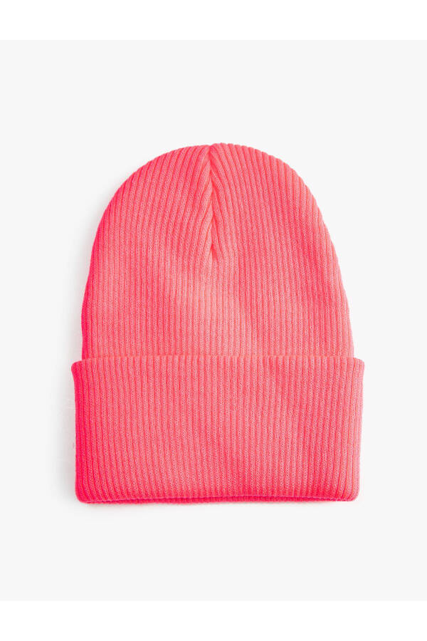 Basic beanie with a ribbed knit. - 4