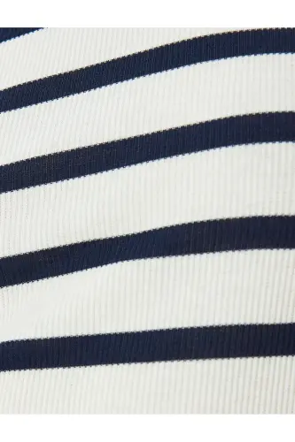 Basic Çizgili Bisiklet Yaka Lacivert Kadın T-Shirt 5SAL10047IK - Lacivert Çizgili - 6