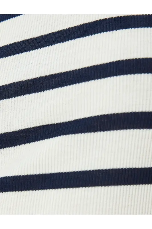 Basic Çizgili Bisiklet Yaka Lacivert Kadın T-Shirt 5SAL10047IK - Lacivert Çizgili - 6