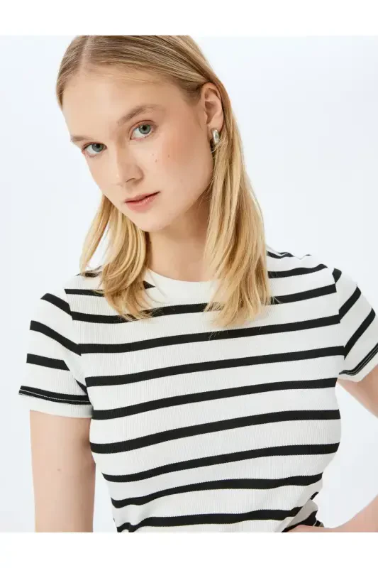 Basic Striped Crew Neck Short Sleeve Ribbed Slim Fit Women's T-Shirt-Ecru Striped - 1