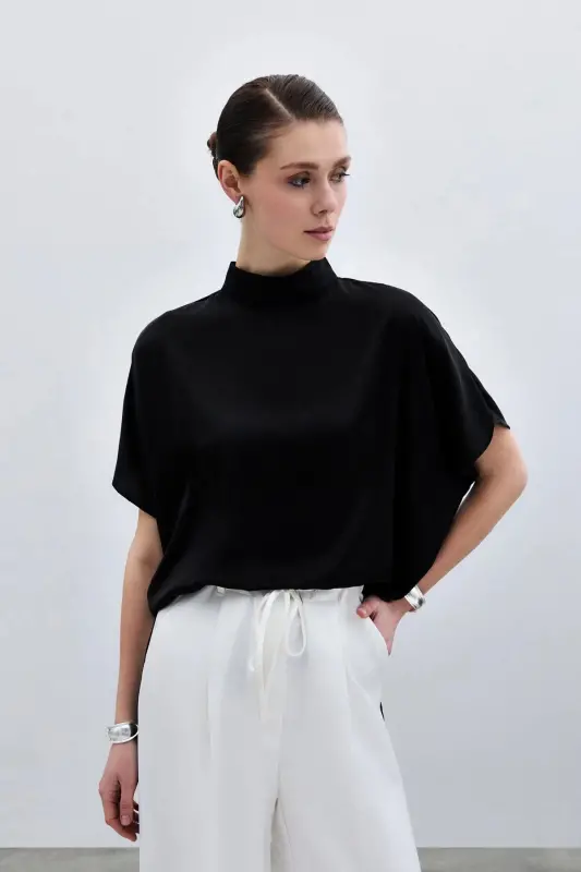 Batwing Sleeve Loose Blouse - Plain Black-Plain Black - 1
