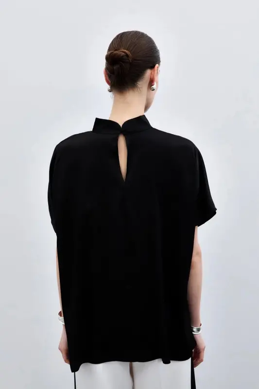 Batwing Sleeve Loose Blouse - Plain Black-Plain Black - 6
