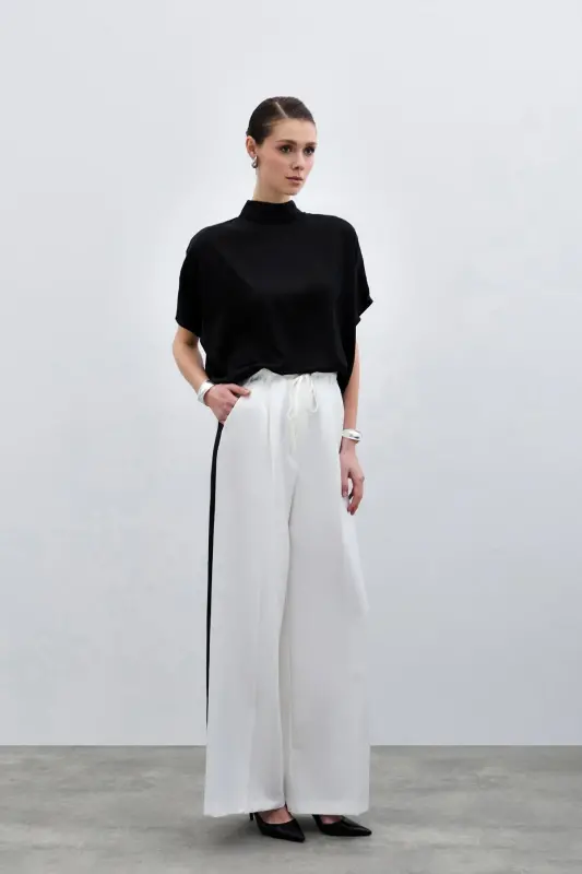Batwing Sleeve Loose Blouse - Plain Black-Plain Black - 3