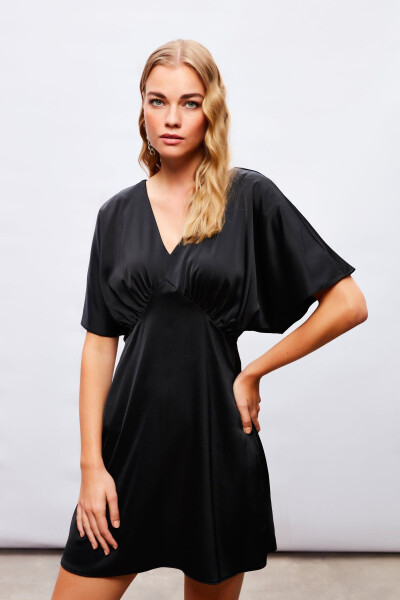 Batwing Sleeve Mini Dress - BLACK - 3