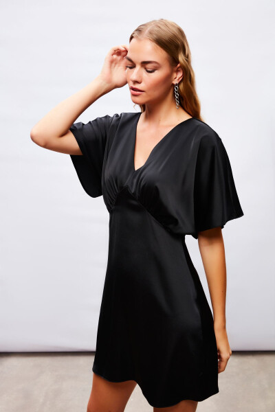 Batwing Sleeve Mini Dress - BLACK - 7