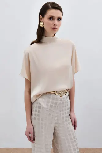 Batwing Sleeve Slouchy Blouse - Beige-Beige 