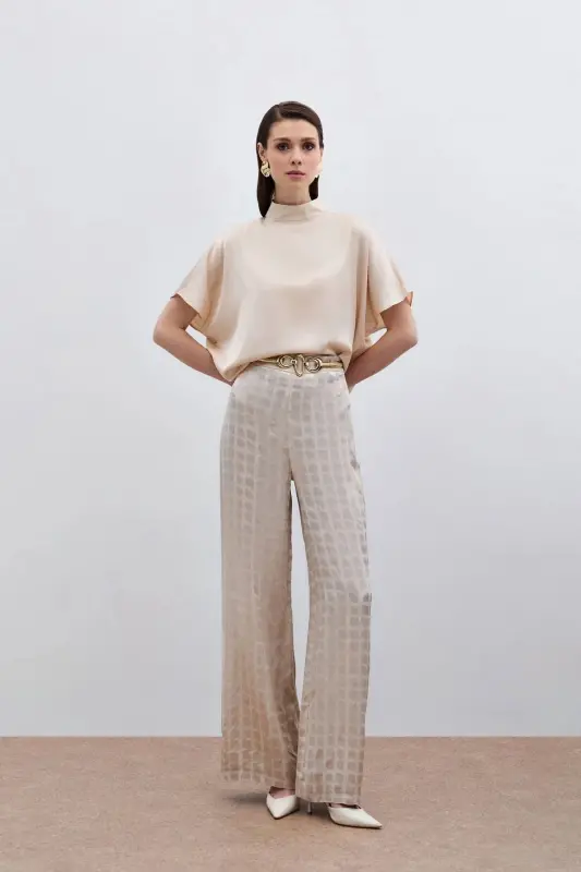 Batwing Sleeve Slouchy Blouse - Beige-Beige - 3