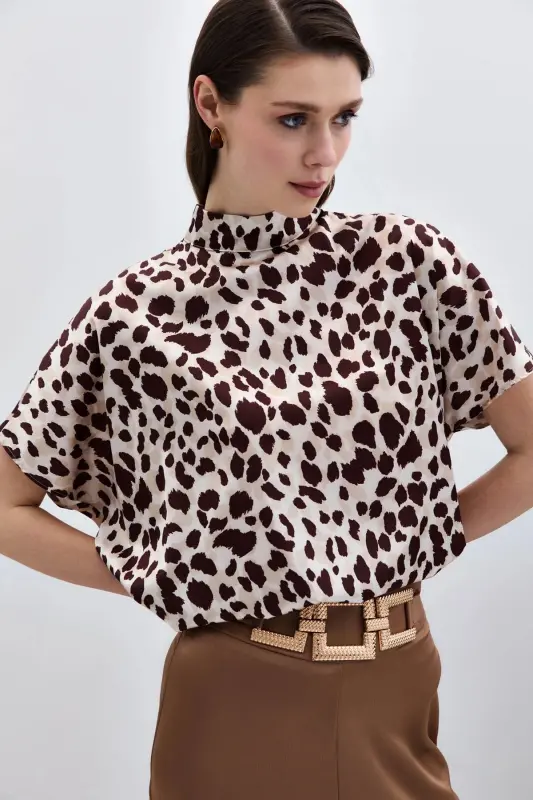 Batwing Sleeve Slouchy Blouse - Beige-Brown-Beige - 3