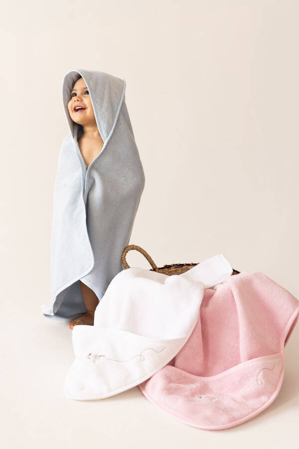 Bebe Marin Swaddle Towel Pink 75x75 - 3