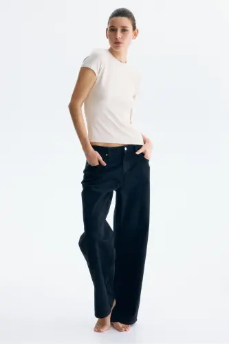 Bedene Oturan Mikrofiber Tişört-Açık bej - 1