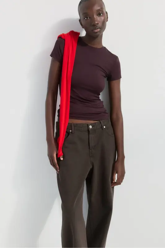 Bedene Oturan Mikrofiber Tişört - Bordo - 2