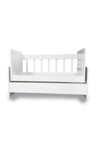 Bedside Sleeper Rocking Crib - 4