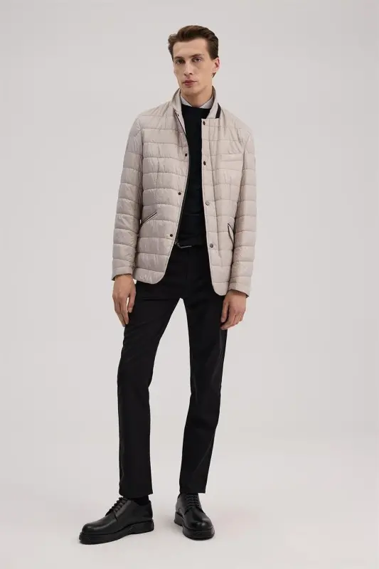 Beige Comfort Fit Mono Collar Zippered Jacket - JAKAMEN