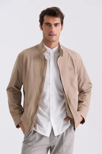 Beige Comfort Fit Stand Collar Front Zipper Mid-Season Coat 