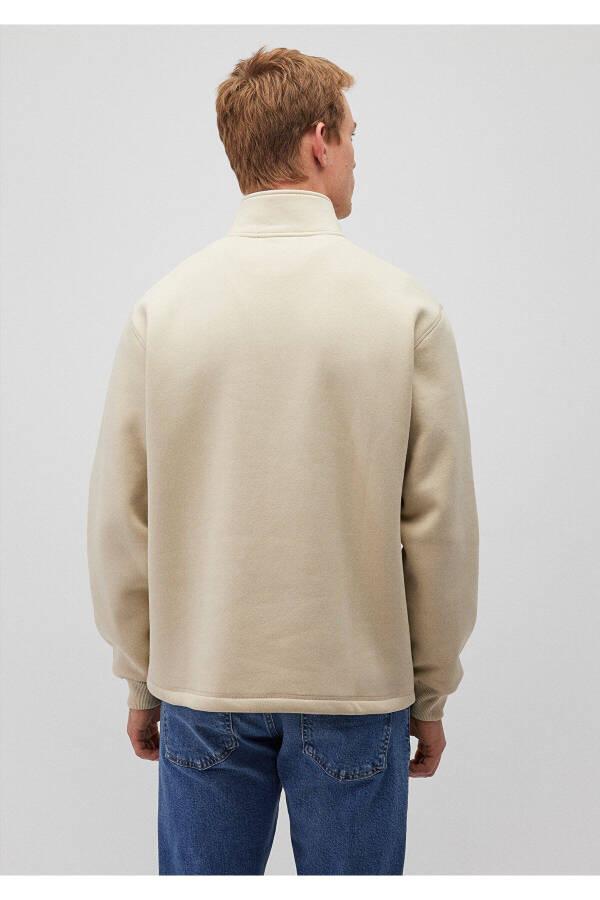 Beige Crewneck Sweatshirt (0S10016-70322) - 4