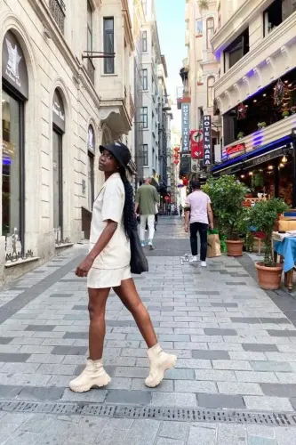 Beige Jacket and Shorts Set - 3