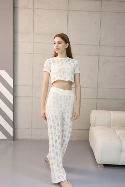 Beige Lace Crop Top and Bottom Set - Modazone (1)