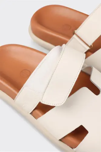 Beige Leather Women's Flat Sandals - 5