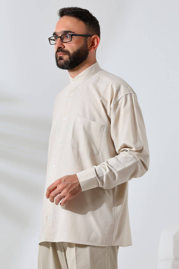 Beige Men's Relaxed Fit One Pocket Standing Collar Hajj and Umrah Linen Shirt - 2