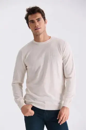 Beige Regular Fit Crew Neck Knit Sweater - JAKAMEN (1)